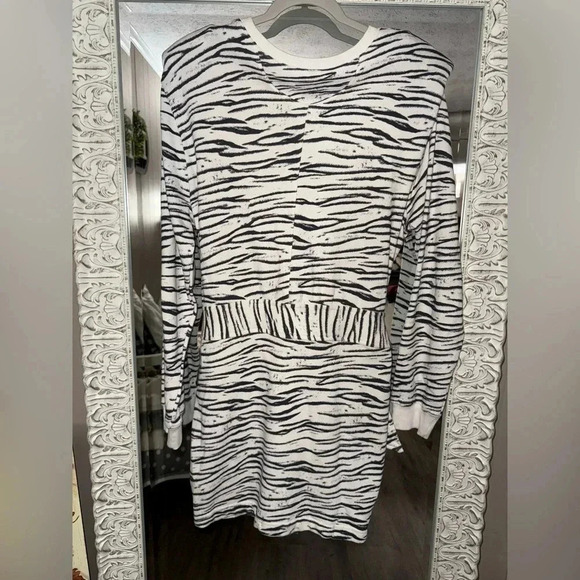 SAYLOR • Rudie Sweater Dress - Picture 4 of 11